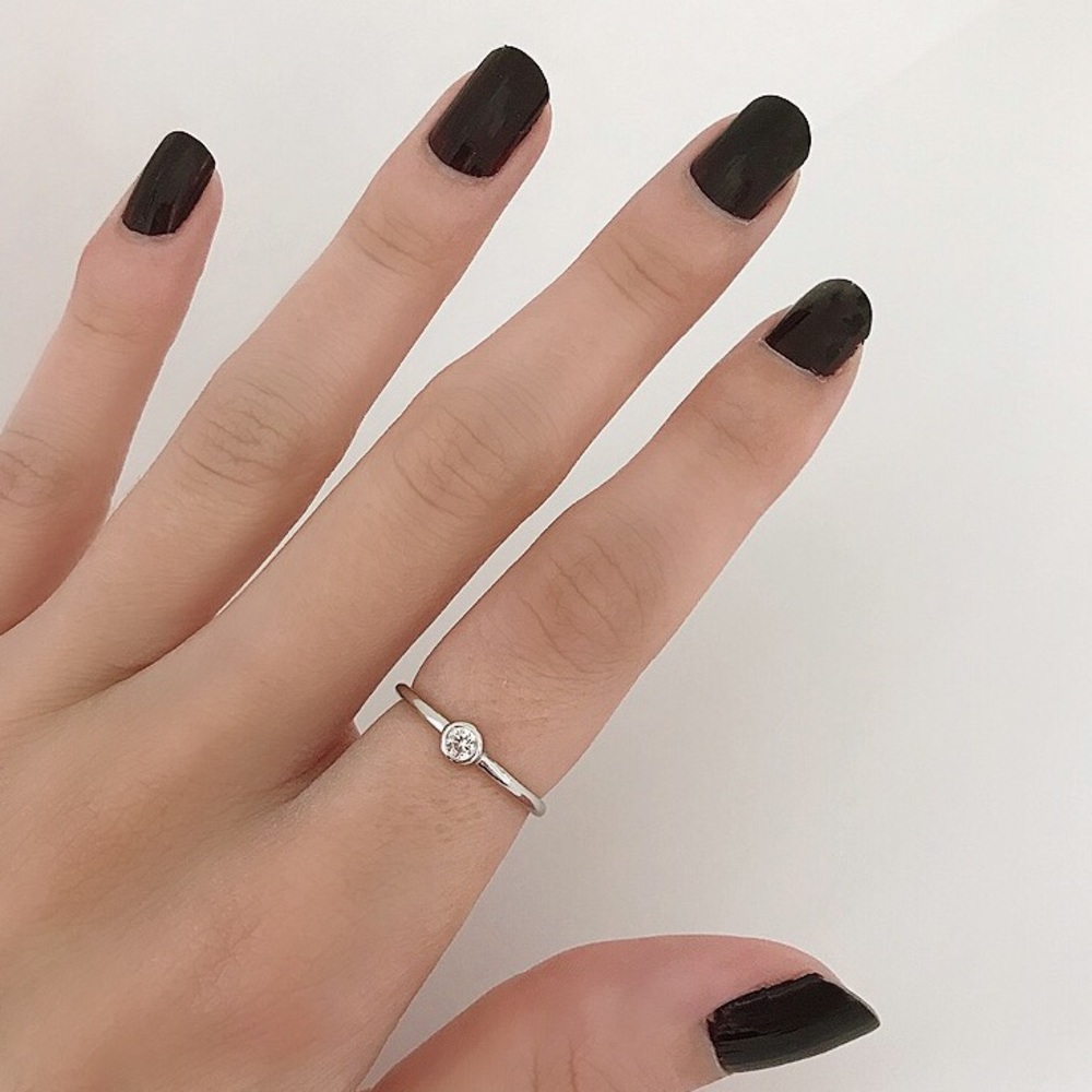Simple .925 Sterling Silver CZ Stone Ring - Picture 2 of 2